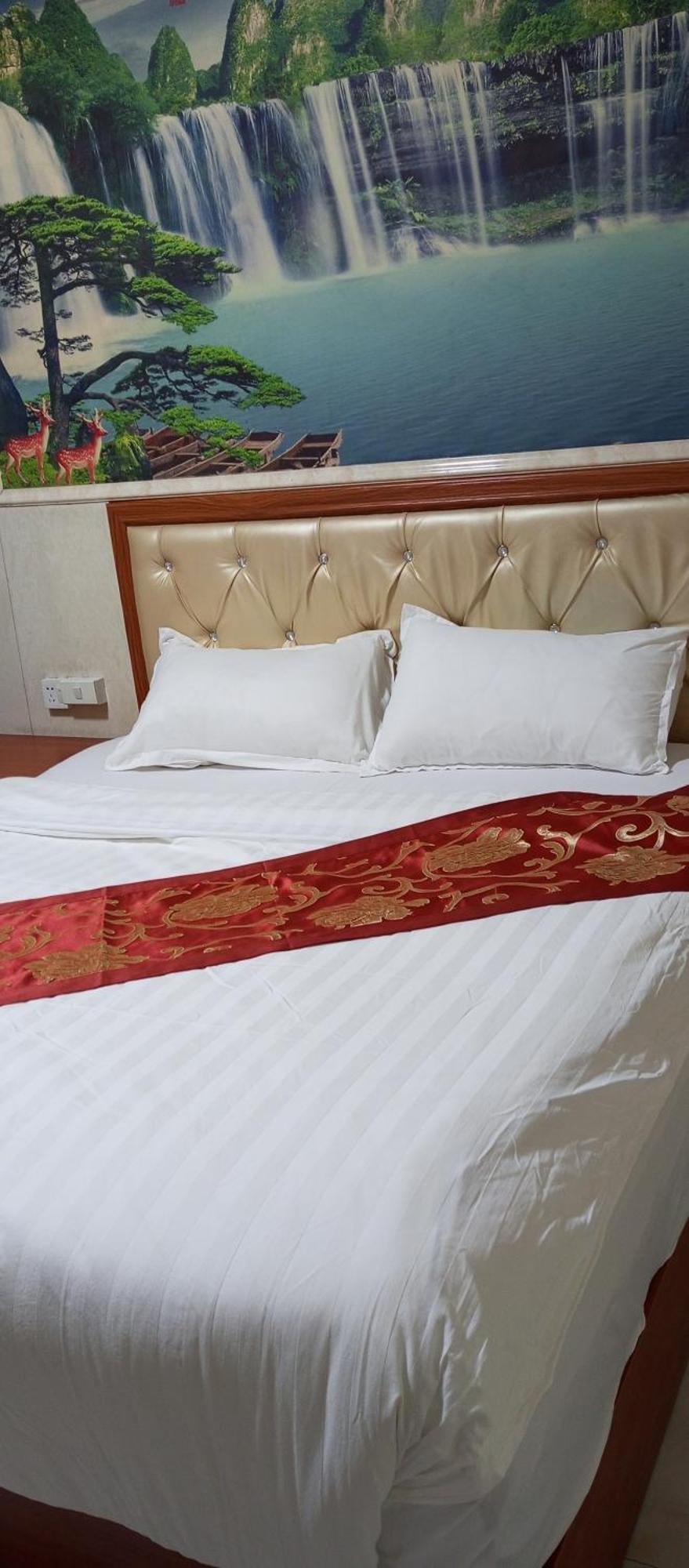 Song Xing Hotel Muang Xai Екстериор снимка